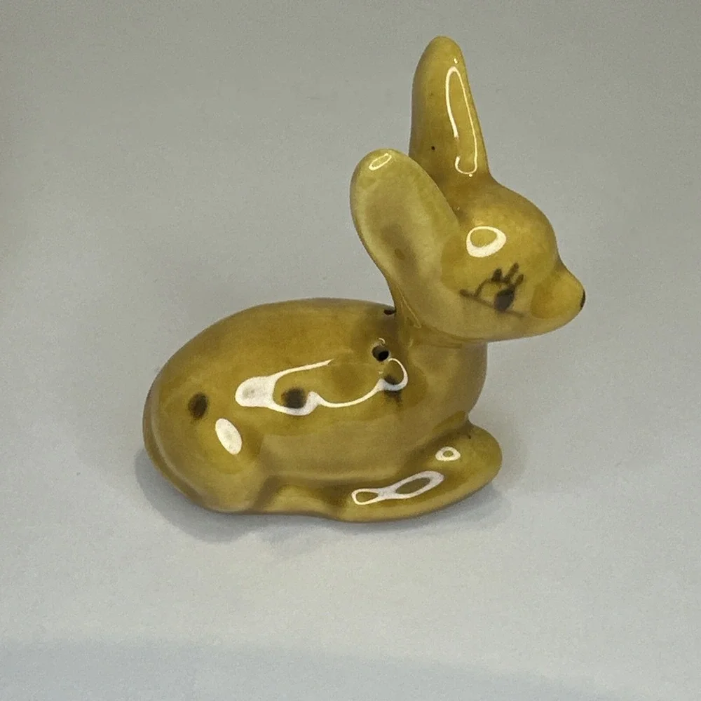 Vintage Deer Fawn Salt & Pepper Shakers Yellow Ceramic Glazed Japan